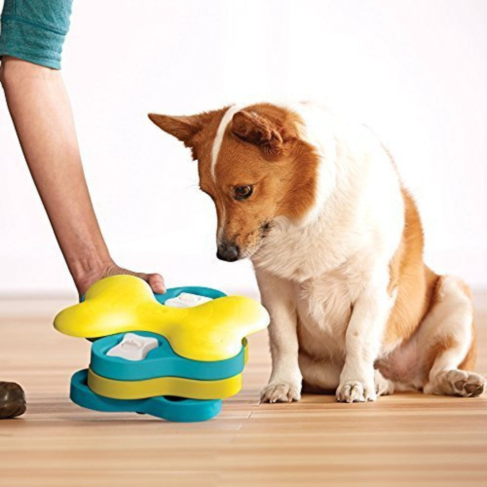 Dog Tornado Interactive Treat Puzzle Dog Toy, Blue