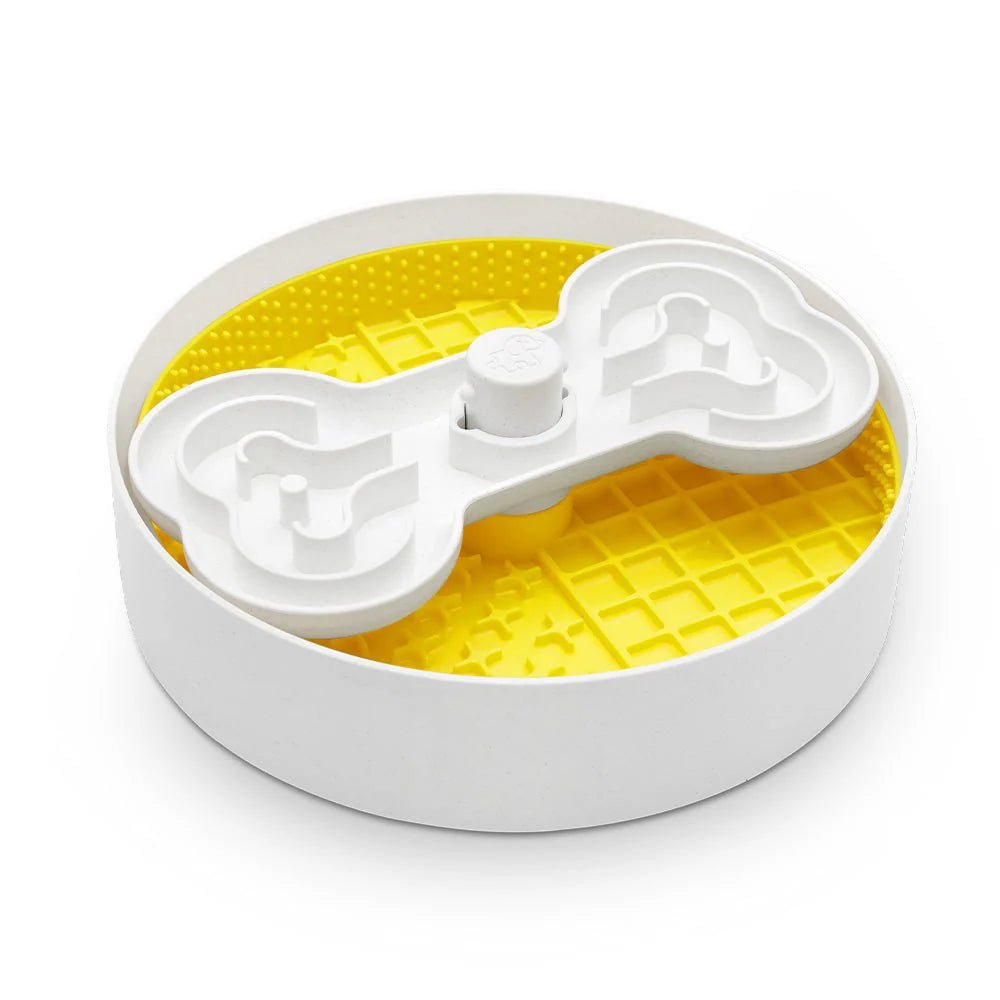Puzzle Licker Maze - Triple Textures, Triple Fun (Yellow) - Eva Pet - Puzzle Feeder™